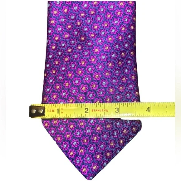 Ted Baker London Purple Circles 100% Silk Tie Giraffe - Picture 6 of 6